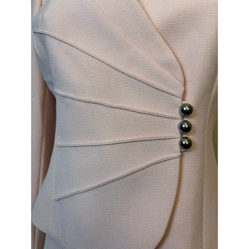 Tahari Blush Pink Tailored Skirt Suit 2P Career Office Business Professional - Picture 8 of 12